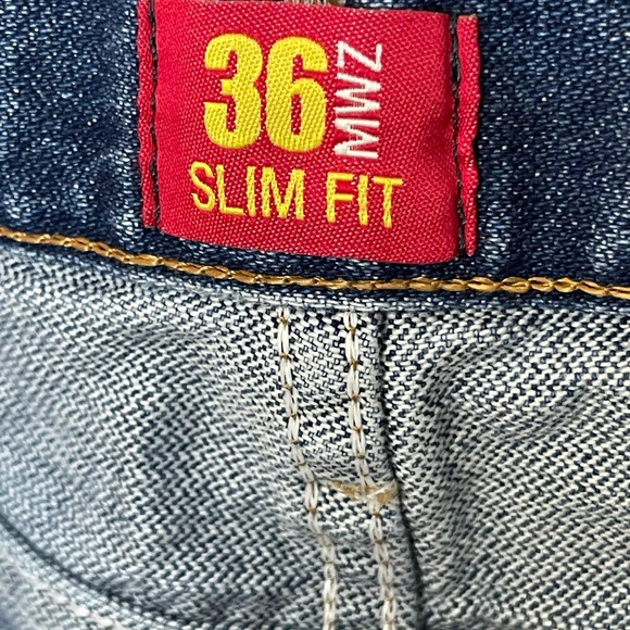 Wrangler Slim Fit 36 MWZ. - Picture 2 of 5